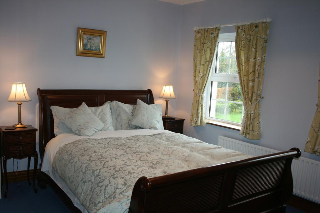 Avarest Bunratty B&B Шеннон Номер фото