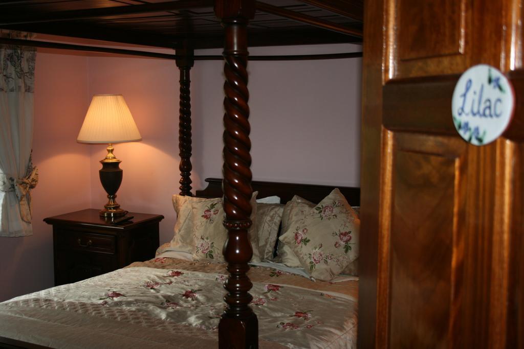 Avarest Bunratty B&B Шеннон Номер фото